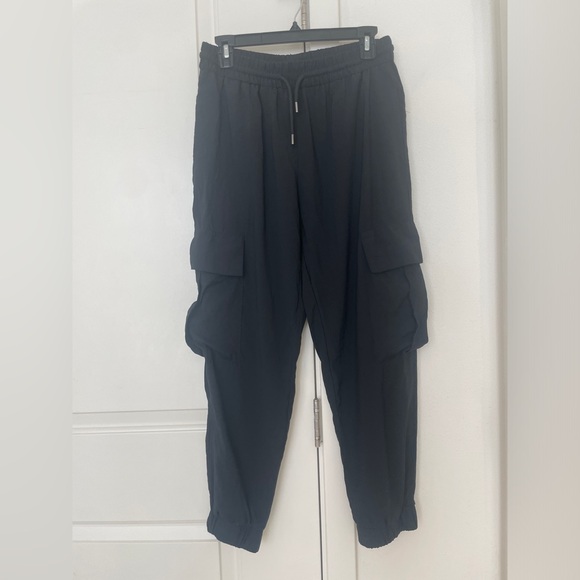 Zara ELASTIC WAIST CARGO PANTS Size:S - Picture 8 of 8